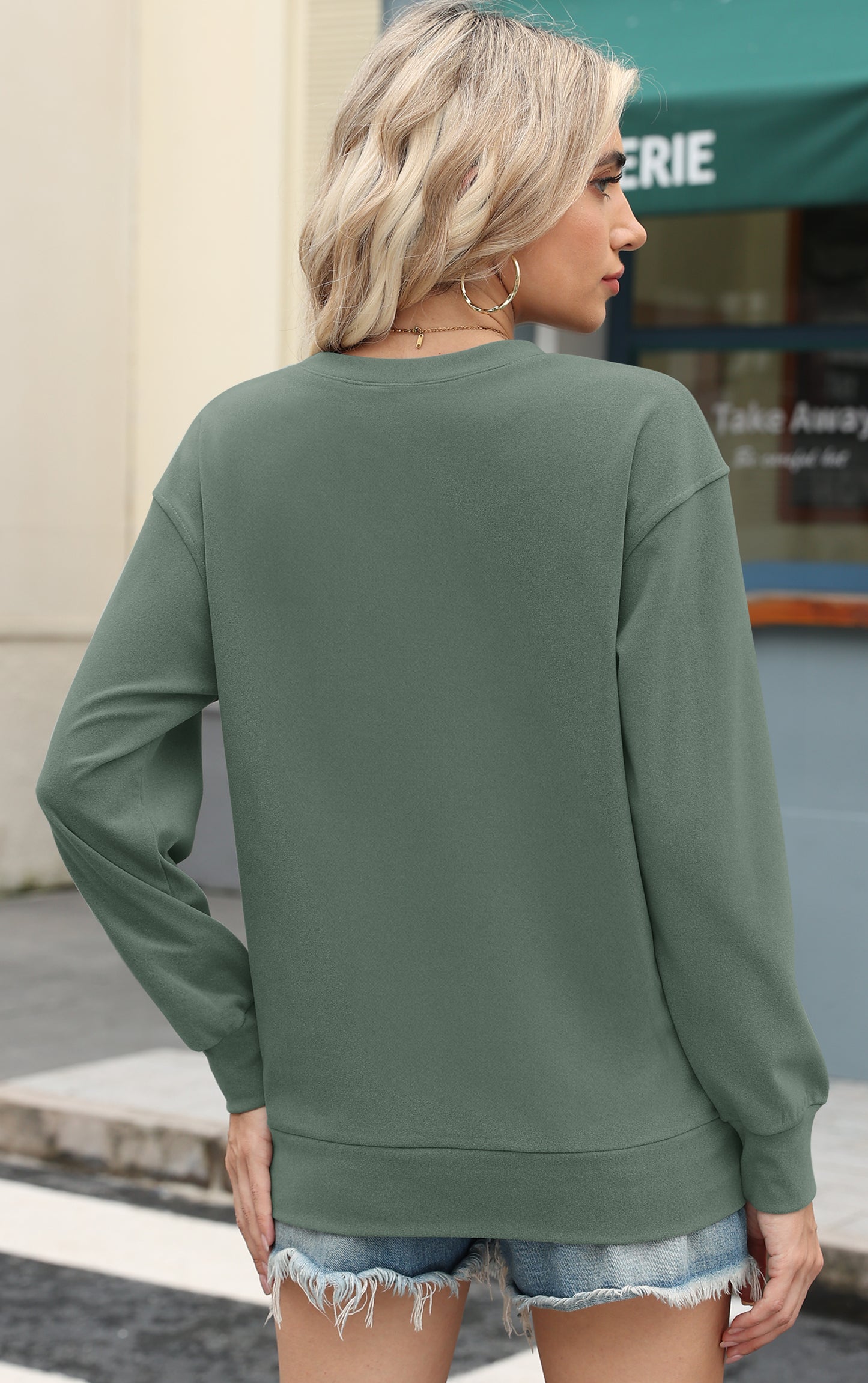 AUSELILY Women’s Crewneck Hoodless Pullover Tops with Pockets